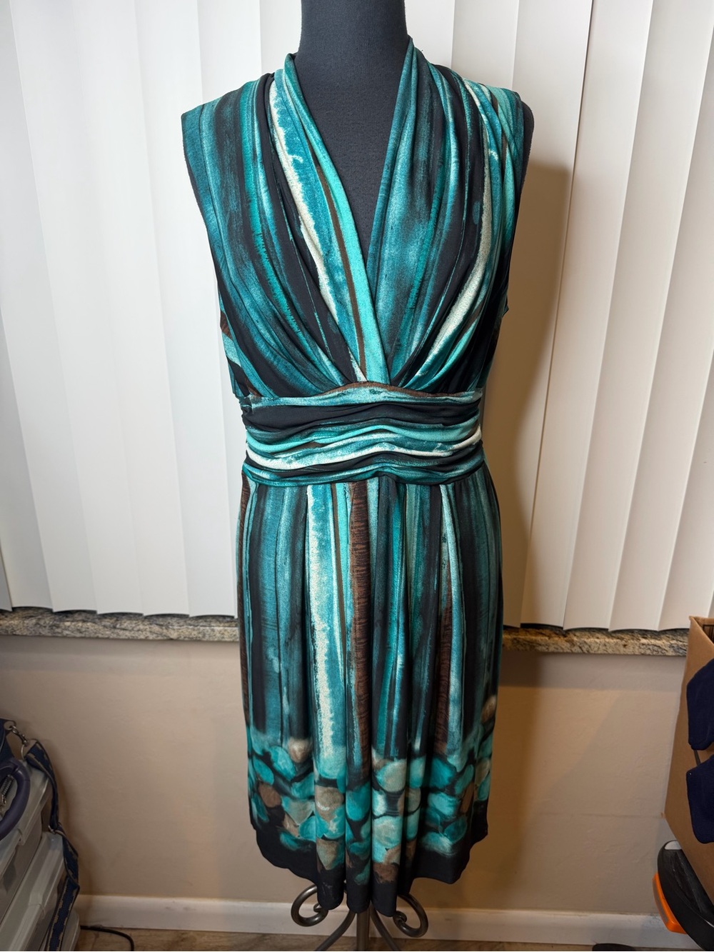 Sandra Darren Sleeveless Teal Striped V-Neck Women's Dress 14